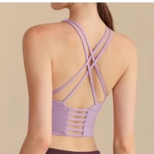Lavender Strappy Sports Bra NWOT size S / 4